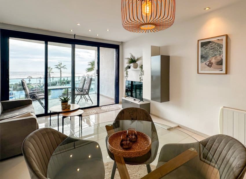 2 makuuhuone Huoneisto myytävänä paikassa Torrevieja mukana uima-altaan - 420 000 € (Ref: 9438224)