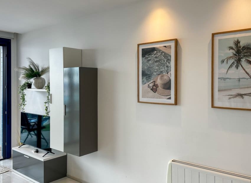 2 makuuhuone Huoneisto myytävänä paikassa Torrevieja mukana uima-altaan - 420 000 € (Ref: 9438224)