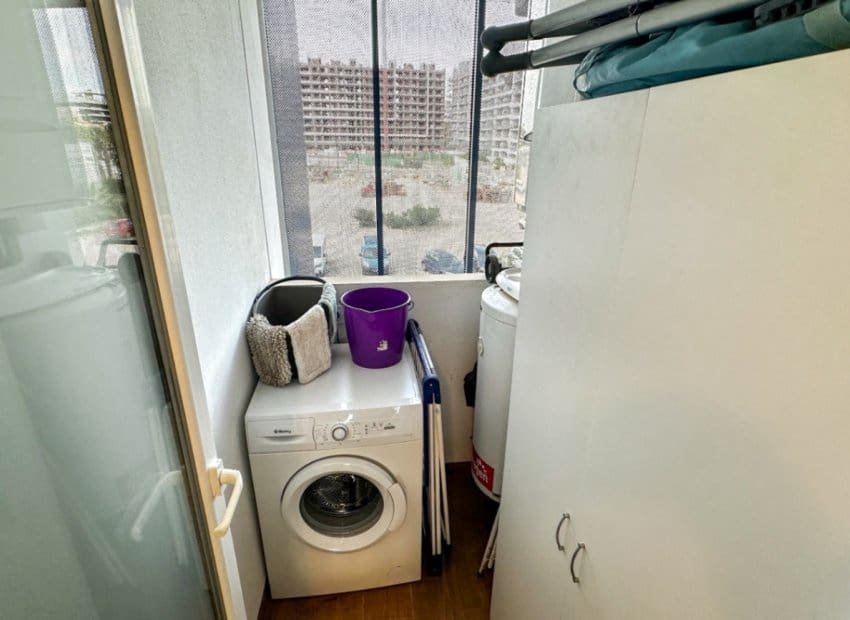 2 makuuhuone Huoneisto myytävänä paikassa Torrevieja mukana uima-altaan - 420 000 € (Ref: 9438224)