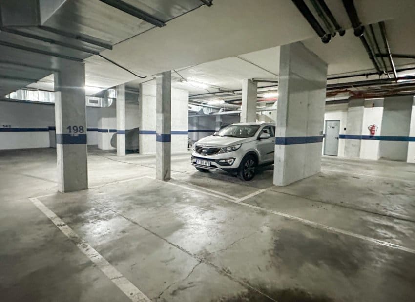 2 makuuhuone Huoneisto myytävänä paikassa Torrevieja mukana uima-altaan - 420 000 € (Ref: 9438224)