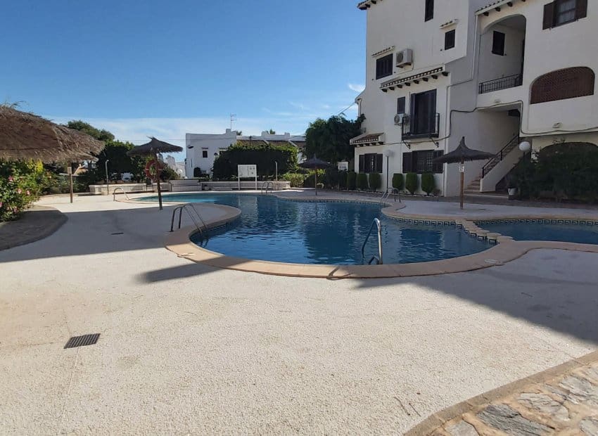 2 chambre Appartement à vendre à Cabo Roig avec piscine - 190 000 € (Ref: 9438225)