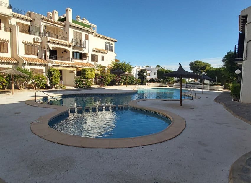 2 chambre Appartement à vendre à Cabo Roig avec piscine - 190 000 € (Ref: 9438225)