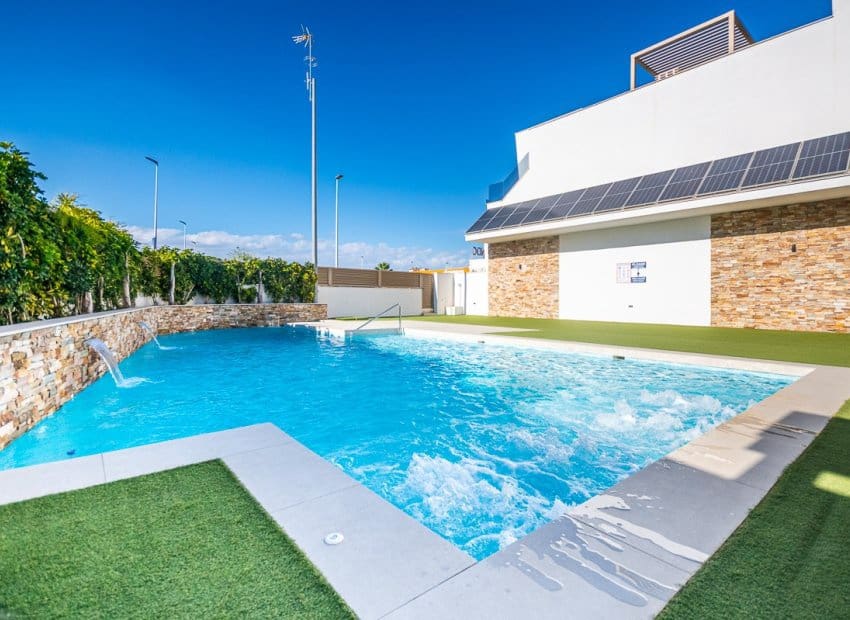 3 chambre Bungalow à vendre à San Pedro del Pinatar avec piscine - 289 000 € (Ref: 9438226)