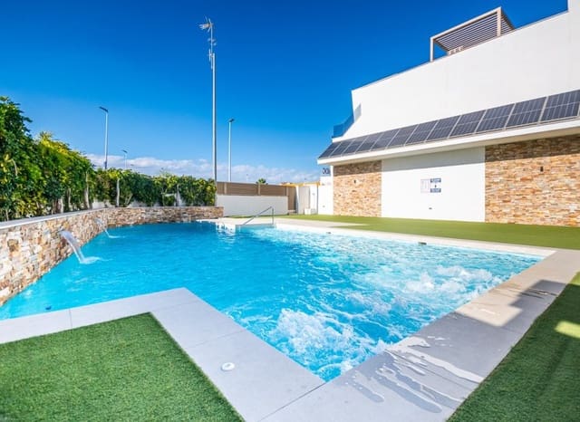 3 chambre Bungalow à vendre à San Pedro del Pinatar avec piscine - 289 000 € (Ref: 9438226)