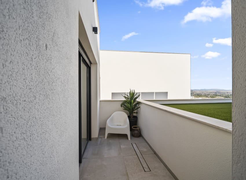 4 makuuhuone Huvila myytävänä paikassa Ciudad Quesada mukana uima-altaan - 749 000 € (Ref: 9438227)