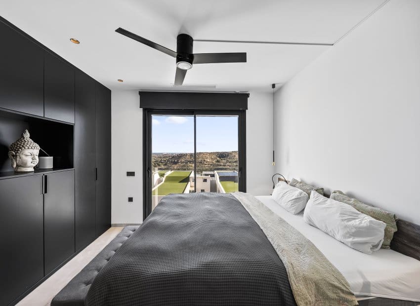 4 makuuhuone Huvila myytävänä paikassa Ciudad Quesada mukana uima-altaan - 749 000 € (Ref: 9438227)