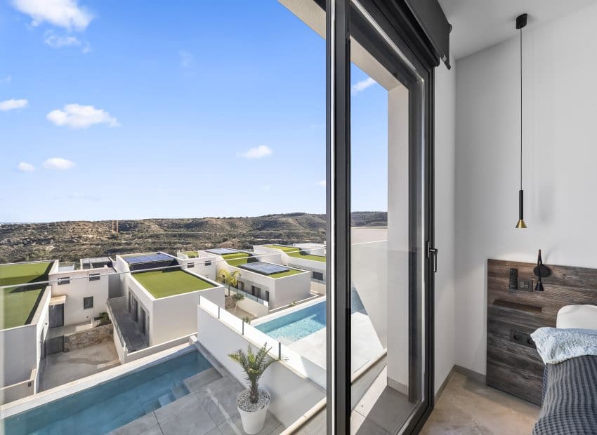 4 makuuhuone Huvila myytävänä paikassa Ciudad Quesada mukana uima-altaan - 749 000 € (Ref: 9438227)