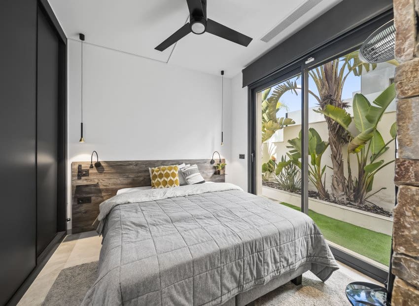 4 makuuhuone Huvila myytävänä paikassa Ciudad Quesada mukana uima-altaan - 749 000 € (Ref: 9438227)