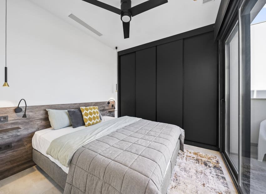 4 makuuhuone Huvila myytävänä paikassa Ciudad Quesada mukana uima-altaan - 749 000 € (Ref: 9438227)