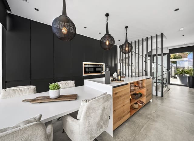 4 makuuhuone Huvila myytävänä paikassa Ciudad Quesada, Rojales mukana uima-altaan - 749 000 € (Ref: 9438227)