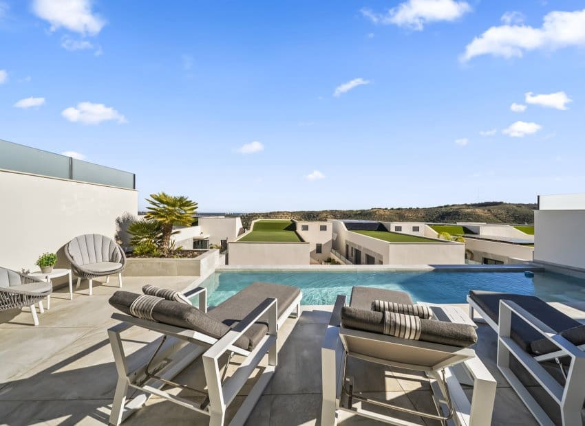 4 makuuhuone Huvila myytävänä paikassa Ciudad Quesada mukana uima-altaan - 749 000 € (Ref: 9438227)