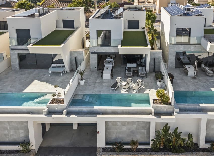 4 makuuhuone Huvila myytävänä paikassa Ciudad Quesada mukana uima-altaan - 749 000 € (Ref: 9438227)