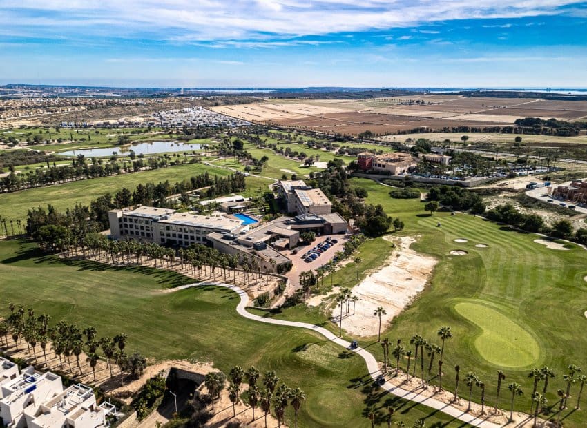 3 Zimmer Villa zu verkaufen in Algorfa mit Pool - 660.000 € (Ref: 9441925)