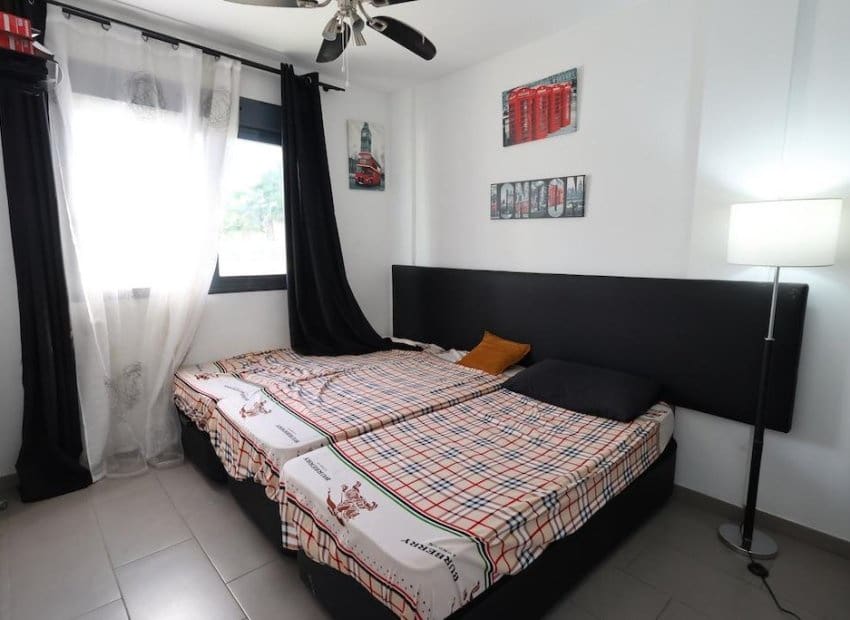 2 soverom Bungalow til salgs i La Zenia med svømmebasseng - € 289 000 (Ref: 9443759)