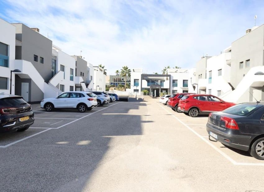 2 soverom Bungalow til salgs i La Zenia med svømmebasseng - € 289 000 (Ref: 9443759)