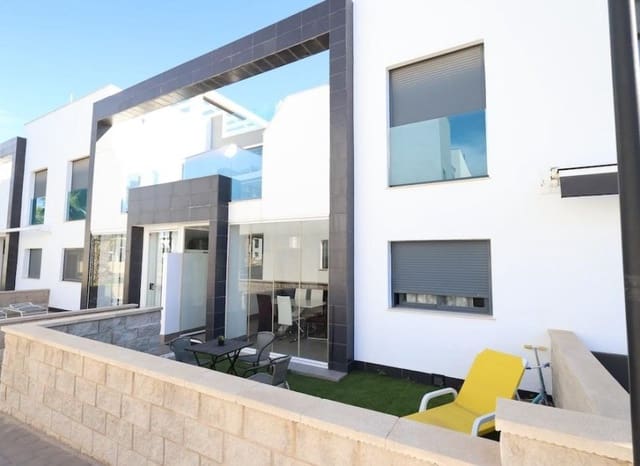 2 soverom Bungalow til salgs i La Zenia, Orihuela med svømmebasseng - € 289 000 (Ref: 9443759)