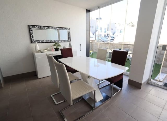 2 soverom Bungalow til salgs i La Zenia, Orihuela med svømmebasseng - € 289 000 (Ref: 9443759)