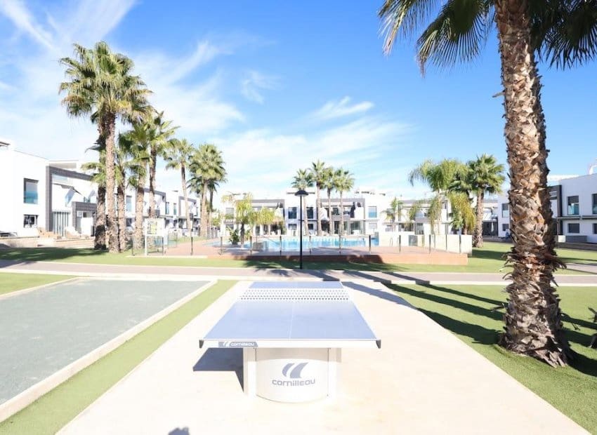 2 soverom Bungalow til salgs i La Zenia med svømmebasseng - € 289 000 (Ref: 9443759)