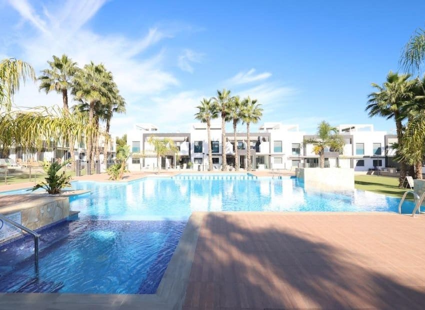 2 soverom Bungalow til salgs i La Zenia med svømmebasseng - € 289 000 (Ref: 9443759)