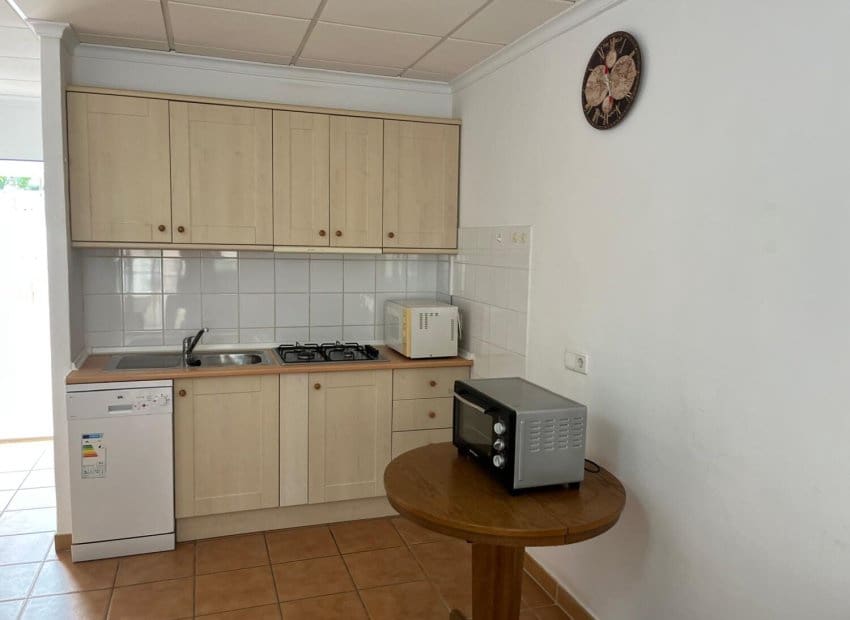 2 bedroom Apartment for sale in Torrevieja - € 149,000 (Ref: 9443760)