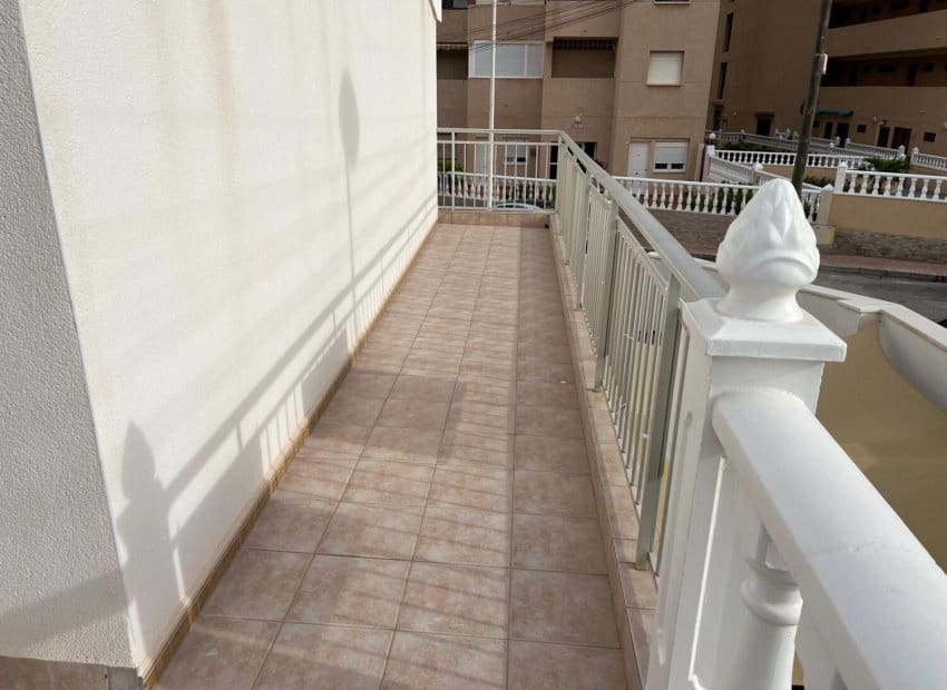2 bedroom Apartment for sale in Torrevieja - € 149,000 (Ref: 9443760)