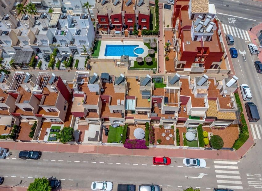 3 soverom Rekkehus til salgs i Aguas Nuevas med svømmebasseng - € 319 000 (Ref: 9443761)