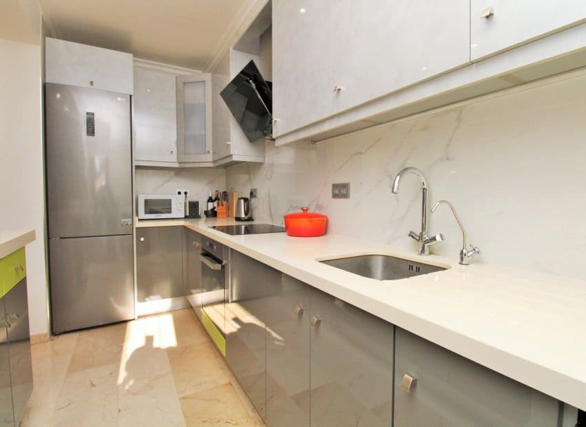 3 Zimmer Bungalow zu verkaufen in Villamartin mit Pool - 229.000 € (Ref: 9443763)