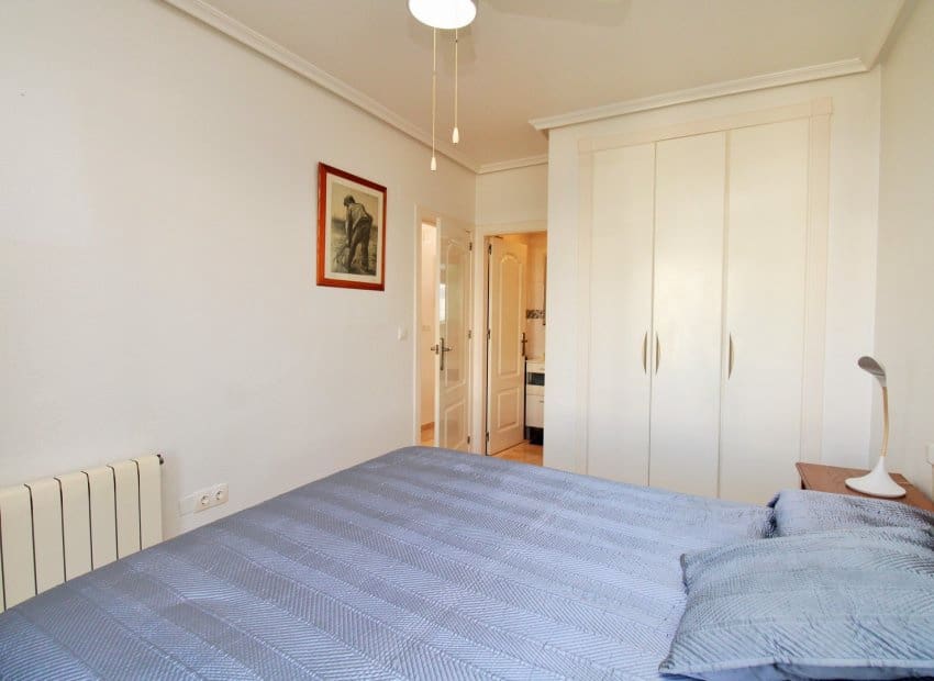 3 Zimmer Bungalow zu verkaufen in Villamartin mit Pool - 229.000 € (Ref: 9443763)