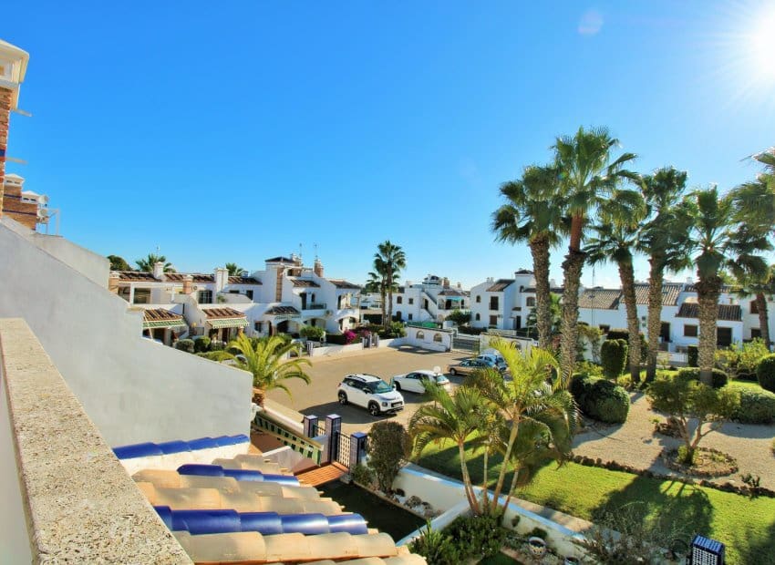 3 Zimmer Bungalow zu verkaufen in Villamartin mit Pool - 229.000 € (Ref: 9443763)