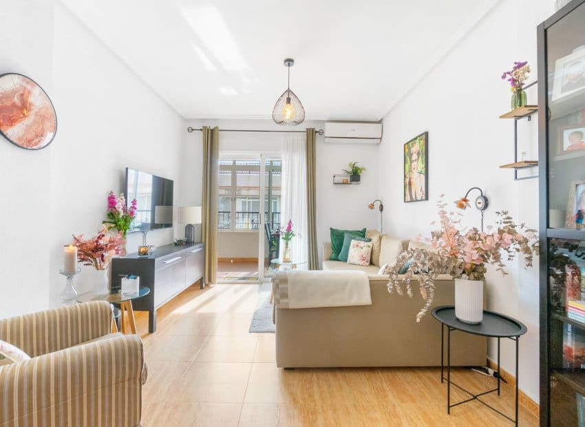 3 bedroom Penthouse for sale in Orihuela Costa with pool - € 210,000 (Ref: 9443764)