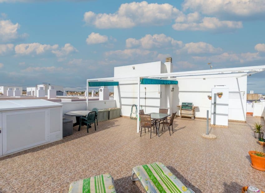 3 bedroom Penthouse for sale in Orihuela Costa with pool - € 210,000 (Ref: 9443764)