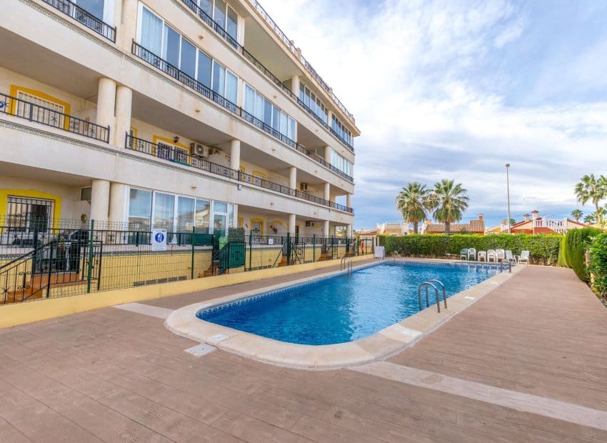 3 bedroom Penthouse for sale in Orihuela Costa with pool - € 210,000 (Ref: 9443764)