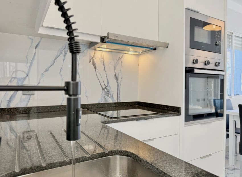 2 soveværelse Byhus til salg i El Chaparral med swimmingpool - € 177.000 (Ref: 9443765)