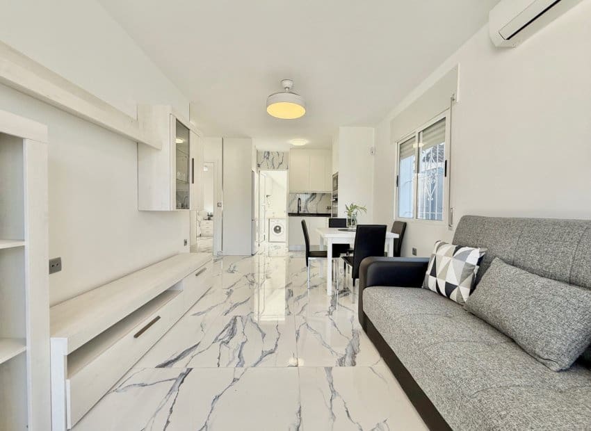 2 soveværelse Byhus til salg i El Chaparral med swimmingpool - € 177.000 (Ref: 9443765)