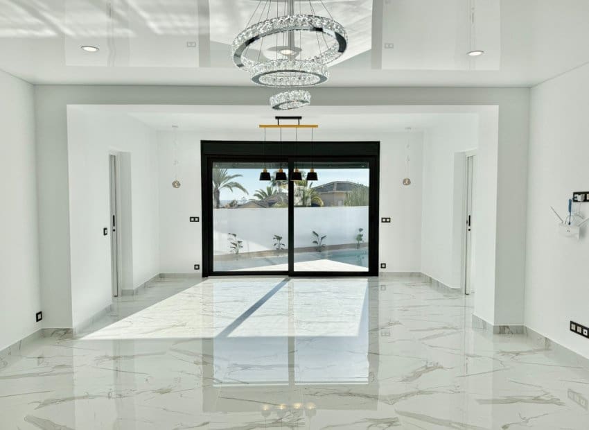 4 sypialnia Willa na sprzedaż w Ciudad Quesada z basenem - 799 000 € (Ref: 9443766)