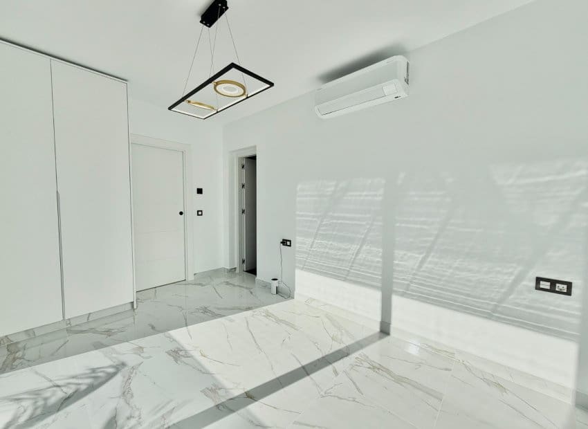 4 sypialnia Willa na sprzedaż w Ciudad Quesada z basenem - 799 000 € (Ref: 9443766)