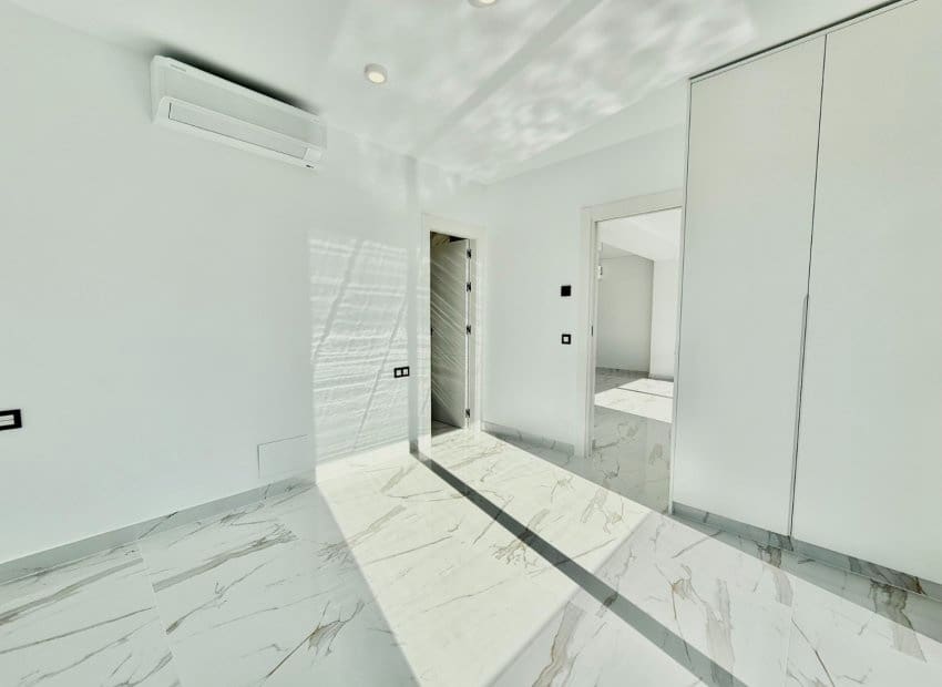 4 sypialnia Willa na sprzedaż w Ciudad Quesada z basenem - 799 000 € (Ref: 9443766)