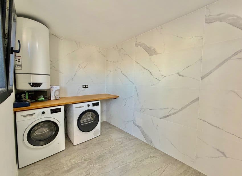 4 sypialnia Willa na sprzedaż w Ciudad Quesada z basenem - 799 000 € (Ref: 9443766)