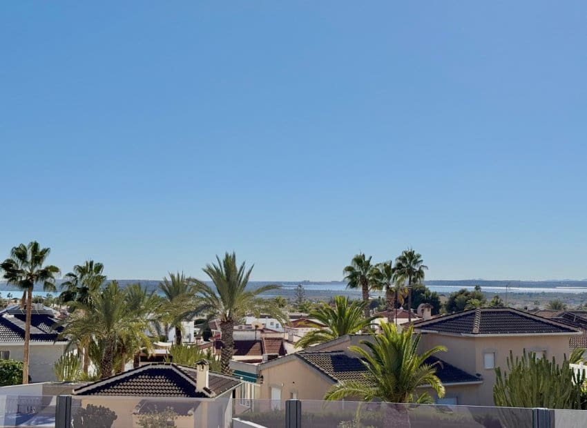 4 sypialnia Willa na sprzedaż w Ciudad Quesada z basenem - 799 000 € (Ref: 9443766)