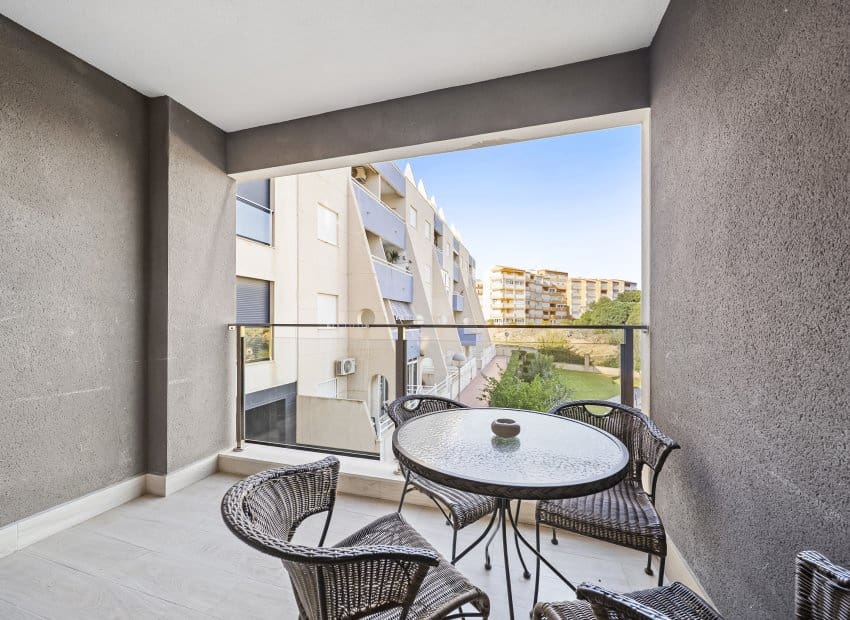 2 sypialnia Apartament przy plaży na sprzedaż w La Mata z basenem - 264 900 € (Ref: 9443769)