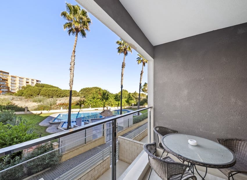 2 sypialnia Apartament przy plaży na sprzedaż w La Mata z basenem - 264 900 € (Ref: 9443769)