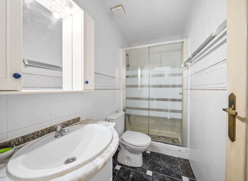 1 soverom Penthouse til salgs i La Mata med svømmebasseng - € 160 000 (Ref: 9443770)