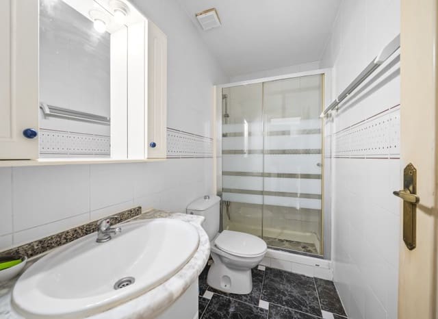 1 soverom Penthouse til salgs i Gaspar Perelló, Torrevieja med svømmebasseng - € 160 000 (Ref: 9443770)