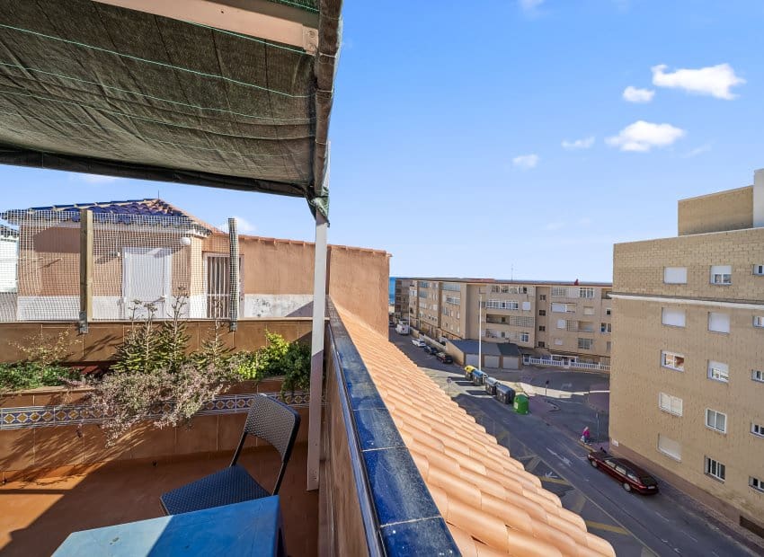 1 soverom Penthouse til salgs i La Mata med svømmebasseng - € 160 000 (Ref: 9443770)