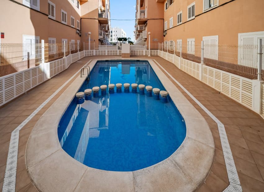 1 soverom Penthouse til salgs i La Mata med svømmebasseng - € 160 000 (Ref: 9443770)