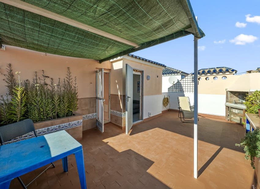 1 soverom Penthouse til salgs i La Mata med svømmebasseng - € 160 000 (Ref: 9443770)