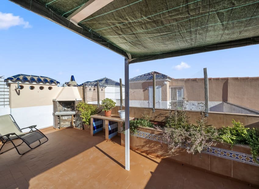 1 soverom Penthouse til salgs i La Mata med svømmebasseng - € 160 000 (Ref: 9443770)