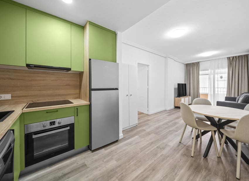 Apartamento de 2 habitaciones en Torrevieja en venta - 175.000 € (Ref: 9443771)