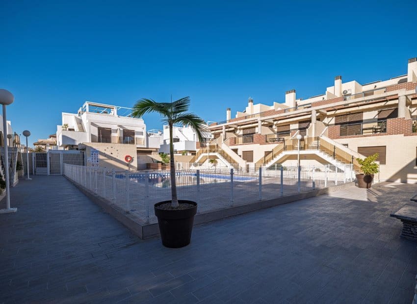 3 bedroom Apartment for sale in Cabo Roig with pool - € 249,900 (Ref: 9443774)