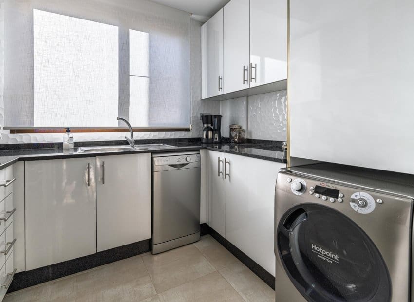 3 bedroom Apartment for sale in Cabo Roig with pool - € 249,900 (Ref: 9443774)